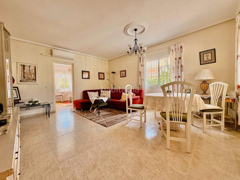 Foto 1b8bdf99-770c-4314-a345-77ef9ae02b97. Maison avec chauffage parking piscine dans Rojales