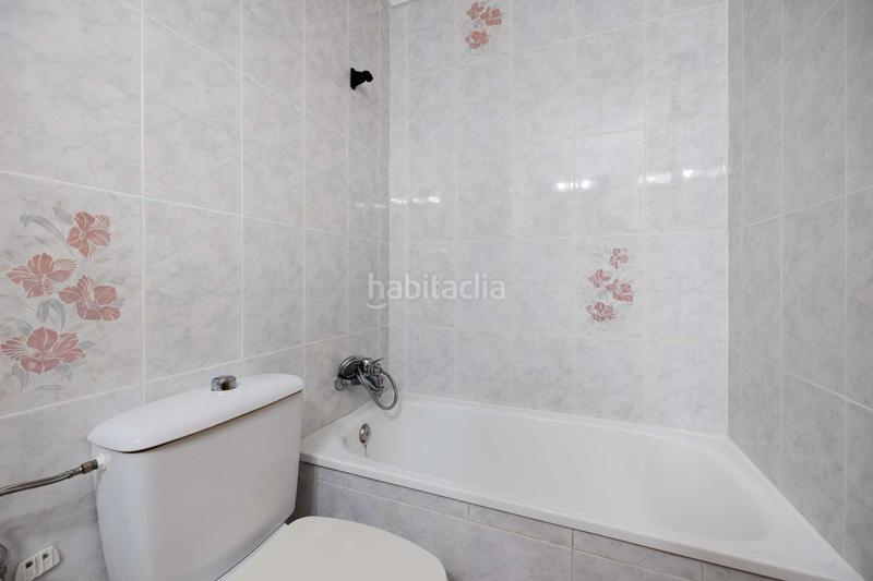 Foto a32f092c-0436-4e2e-854f-73e08e9ce2b2. Estudi amb calefacció a El Acequión Torrevieja