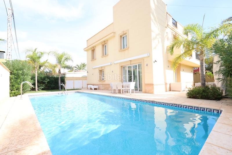 Foto 59a44b1e-fae3-4a57-a082-7fdaee4f21d5. Chalet mit heizung parking pool in Cabo Roig Orihuela