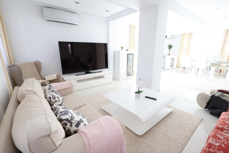 Foto 80f8707a-56b0-4318-8e2b-3c82f0e736f0. Chalet with heating parking pool in Cabo Roig Orihuela