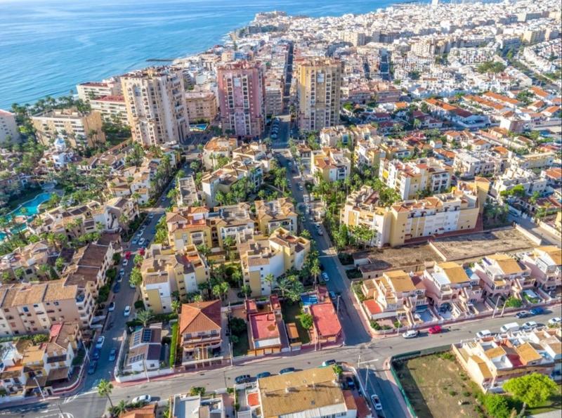 Foto ee96238d-8fe7-4f2a-800c-c6fc1844b765. Apartment with heating parking in Zona Playa de los Locos Torrevieja