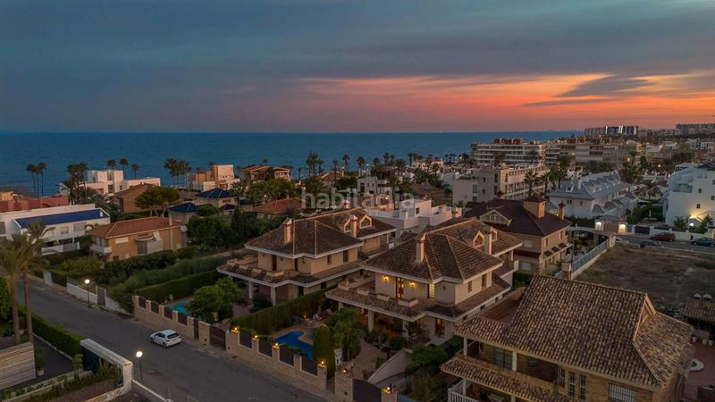 Foto a065ed8f-2f6a-4001-873e-437663875b40. Xalet amb calefacció aparcament piscina a La Veleta Torrevieja