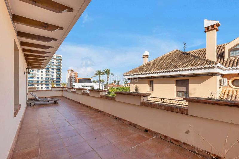 Foto be69c9ce-a091-48d6-816c-54c514983602. Xalet amb calefacció aparcament piscina a La Veleta Torrevieja