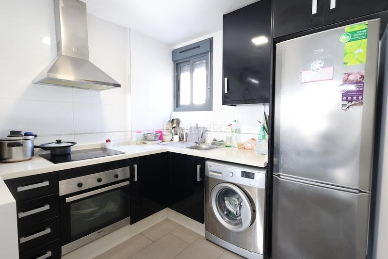 Foto e5616e4b-9f23-436e-9f1e-8c473427257d. Apartament amb calefacció aparcament piscina a La Zenia Orihuela