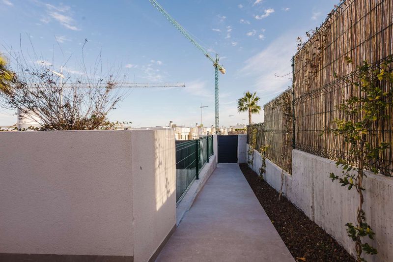 Foto 38db2fac-3b00-49c5-a3f9-f7c177dfafdf. Xalet amb aparcament piscina a Algorfa