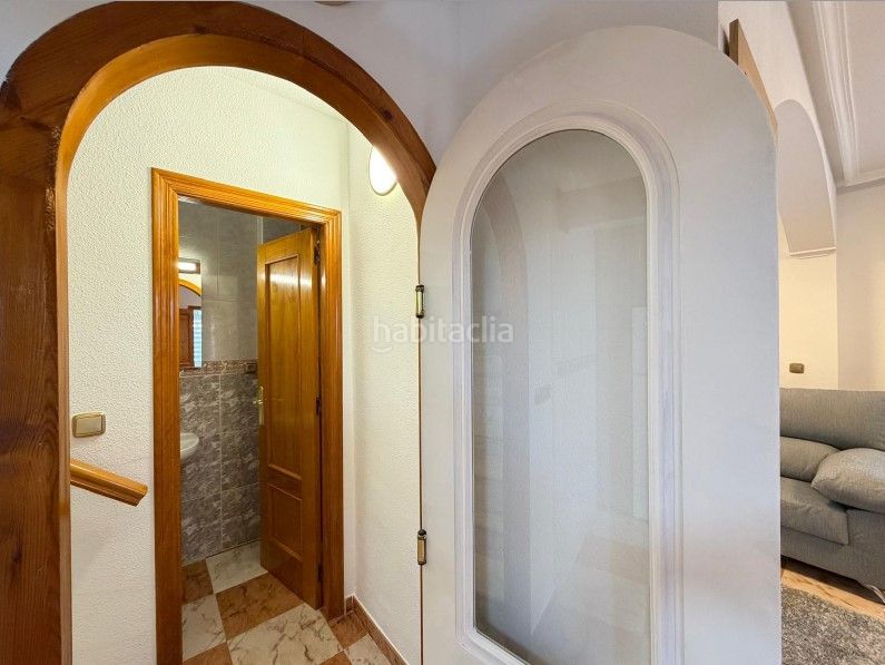 Foto 08d1aa33-f7a7-4f77-8640-951ce5942e11. Casa amb calefacció aparcament piscina a Villamartín-Las Filipinas Orihuela