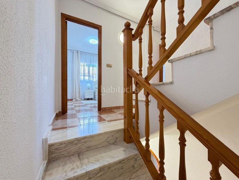 Foto aaea68b6-51f0-4c70-9ee0-3a073566221b. Casa amb calefacció aparcament piscina a Villamartín-Las Filipinas Orihuela