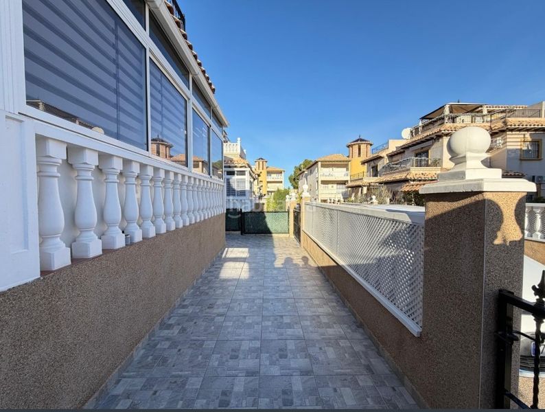 Foto ab7e4478-25b3-4871-bcaf-4d97398ff1d4. Casa amb calefacció aparcament piscina a Villamartín-Las Filipinas Orihuela