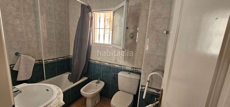 Foto 6fe65372-05be-458c-8b84-b7804716a9ec. Casa adossada amb aparcament a Zona los Frutales Torrevieja