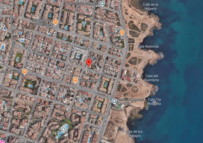 Foto a8cff362-1e93-4114-b94c-002616a60689. Casa adossada amb aparcament a Zona los Frutales Torrevieja