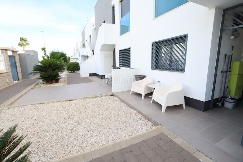 Foto 13e48166-f98a-4676-8e0d-e66dcbecf57e. Apartament amb calefacció aparcament piscina a La Zenia Orihuela