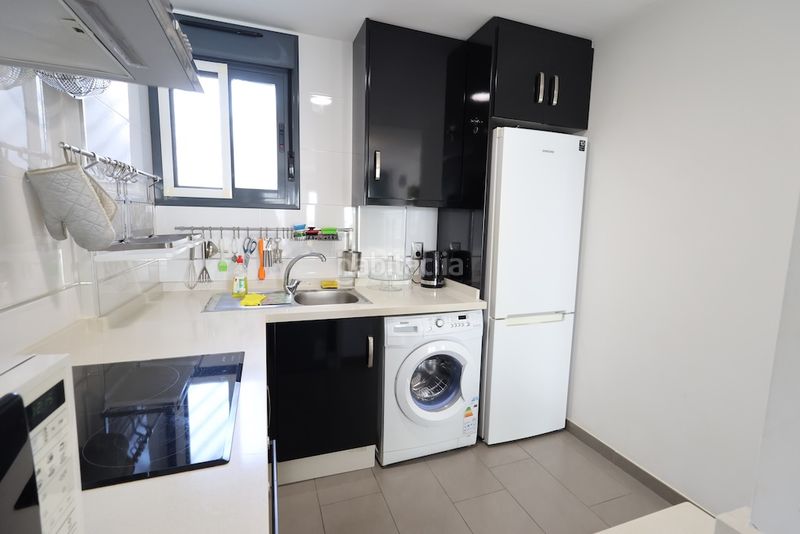 Foto 1c8315ef-fe60-47ac-a7e7-644b6af98ff8. Apartament amb calefacció aparcament piscina a La Zenia Orihuela