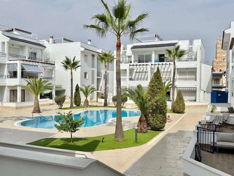 Foto 9b32e5df-0566-41ad-9db0-cd06bb1317b3. Casa amb calefacció aparcament piscina a La Veleta Torrevieja