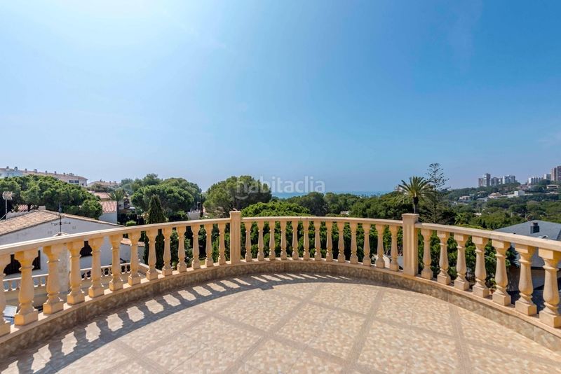 Foto b39fb4a9-b68d-4fe3-bf7d-c237c2968361. Xalet amb calefacció aparcament piscina a Campoamor Orihuela