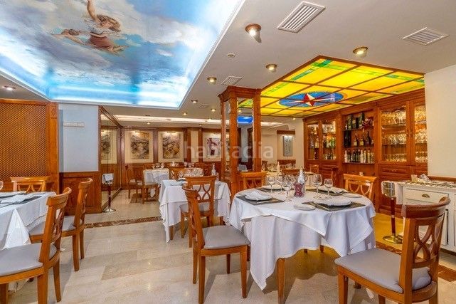Foto 0961a084-fb2e-48b8-aa19-d00507f5ef2d. Edificio en Centro - Muelle Pesquero Torrevieja