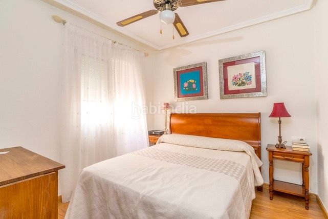 Foto a2c964ee-d834-4a5d-9f49-ee335e04a555. Edificio en Centro - Muelle Pesquero Torrevieja