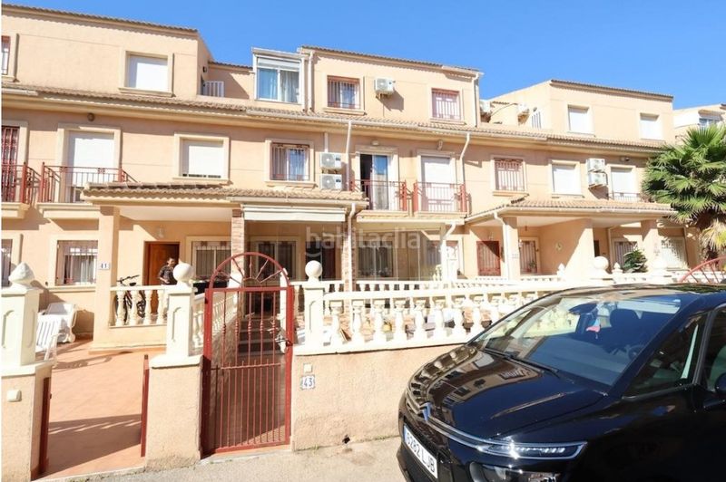 Foto c72ae9c1-7ebf-4a1f-be36-e233b1822a6c. Dúplex amb calefacció piscina a La Zenia Orihuela