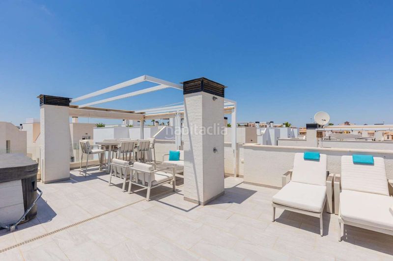 Foto 2e20a1a7-18aa-4e4d-8202-d760a652332c. Xalet amb aparcament piscina a Lomas de Cabo Roig - Los Dolses Orihuela