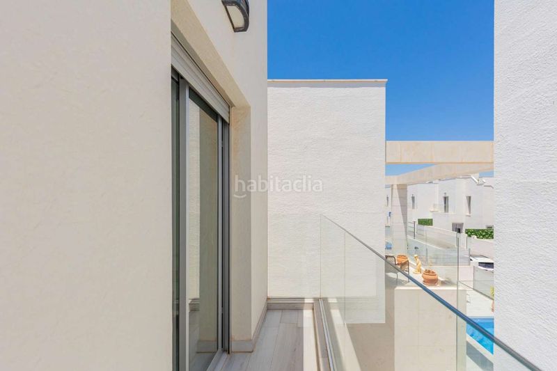 Foto 41ead540-59e7-48f7-9278-83015b715096. Xalet amb aparcament piscina a Lomas de Cabo Roig - Los Dolses Orihuela