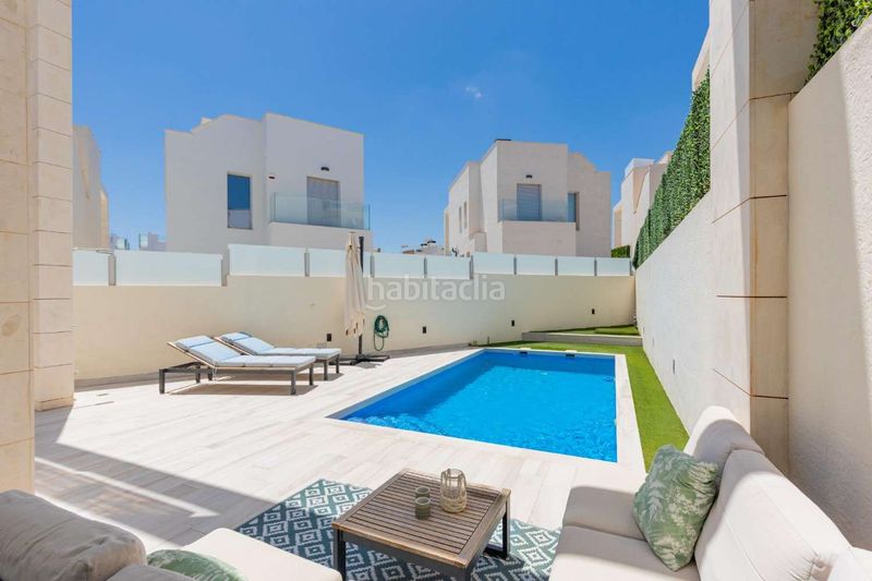 Foto 42a80dae-b373-4620-83f6-aa260c3c01fa. Xalet amb aparcament piscina a Lomas de Cabo Roig - Los Dolses Orihuela