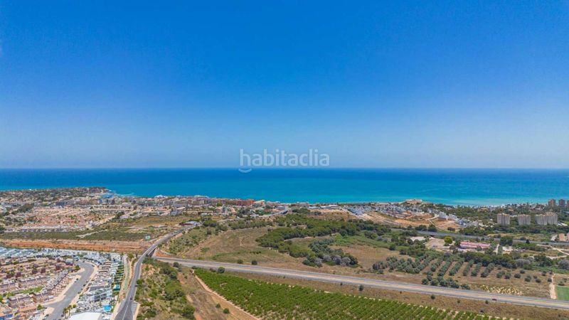 Foto 81c3b3fb-339c-4574-9ddb-b9b60a34ef9e. Xalet amb aparcament piscina a Lomas de Cabo Roig - Los Dolses Orihuela