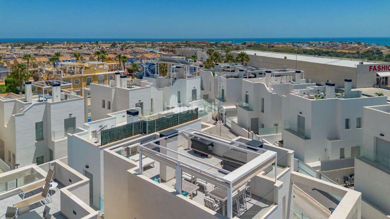 Foto d6bba99b-8418-4295-ad88-a0b82a1e46ad. Xalet amb aparcament piscina a Lomas de Cabo Roig - Los Dolses Orihuela