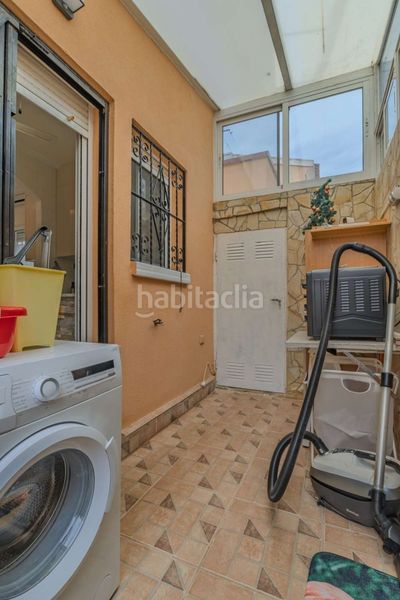 Foto 7c9e4325-1c63-47b5-aa8d-ebbccdbb93e5. Xalet amb piscina a La Florida Orihuela
