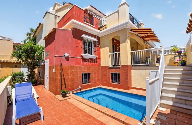 Foto 8b3e1003-4f7e-4d22-863f-8fa55f772d93. Casa amb calefacció piscina a Zona los Frutales Torrevieja