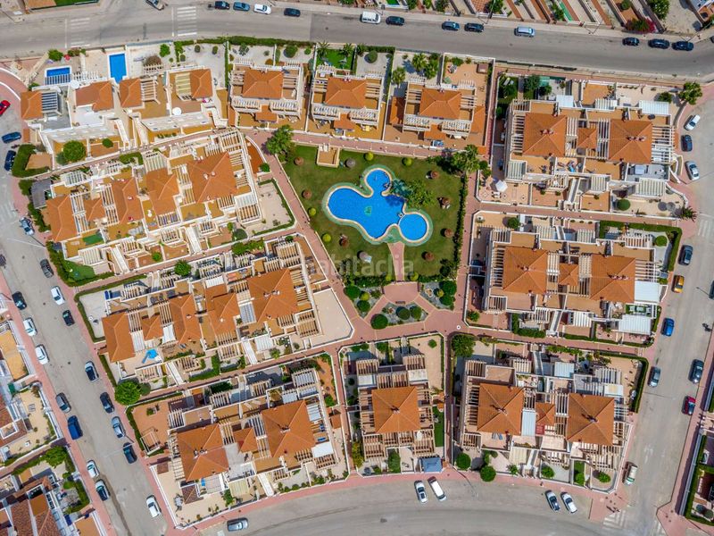 Foto 9b75480c-bdfd-49d4-bad1-a3a4502d1103. Casa amb calefacció piscina a Zona los Frutales Torrevieja