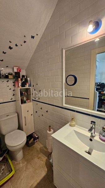 Foto b4bb5ac2-8a07-4a49-9f6d-4e08a7ab71f0. Casa amb piscina a Los Almendros Orihuela