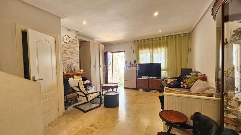 Foto c88df7be-e5c4-4a30-a39a-337802020d38. Casa amb piscina a Los Almendros Orihuela