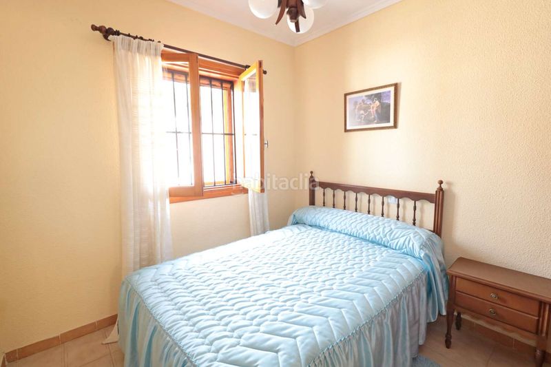 Foto 5d34a18d-8c40-4303-8324-94b820a006c1. Casa amb calefacció aparcament a Playa de los Náufragos Torrevieja