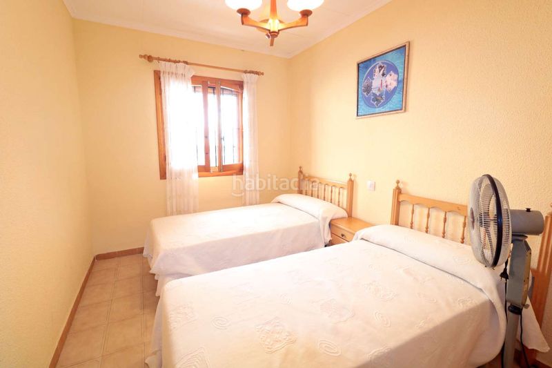 Foto 9aedf47e-8021-4f6a-a6b6-01df981547ca. Casa amb calefacció aparcament a Playa de los Náufragos Torrevieja