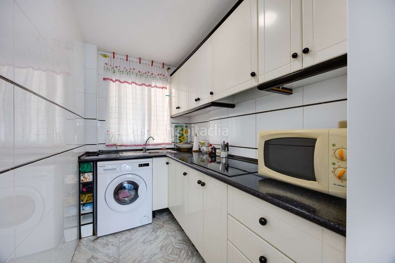 Foto b39fdc7d-a66c-4efc-935b-efa8f9b542f2. Apartament amb piscina a Miramar - Torre del Moro Torrevieja