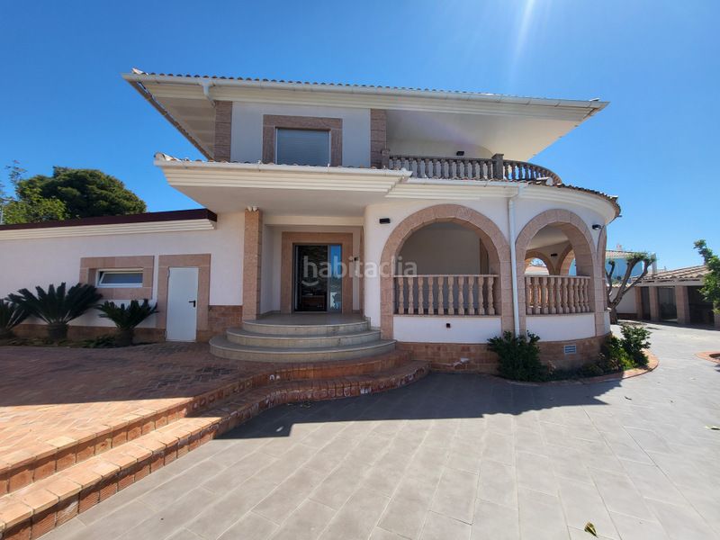 Foto b110087d-980e-4435-9872-28966e3a0e57. Xalet amb aparcament piscina a Centro de la Ciudad Quesada Rojales