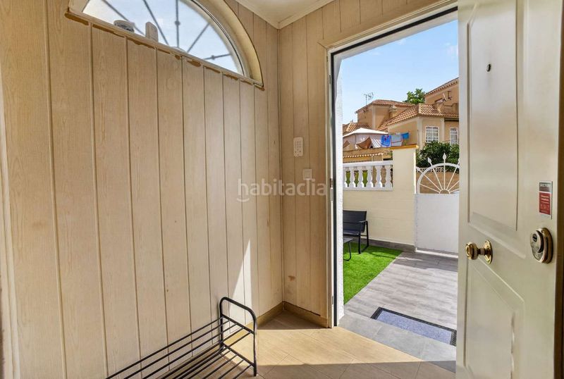 Foto e7c65931-6743-4c83-b644-c8024fb54fd0. Casa amb calefacció piscina a Zona Carrefour - Urbanizaciones Torrevieja