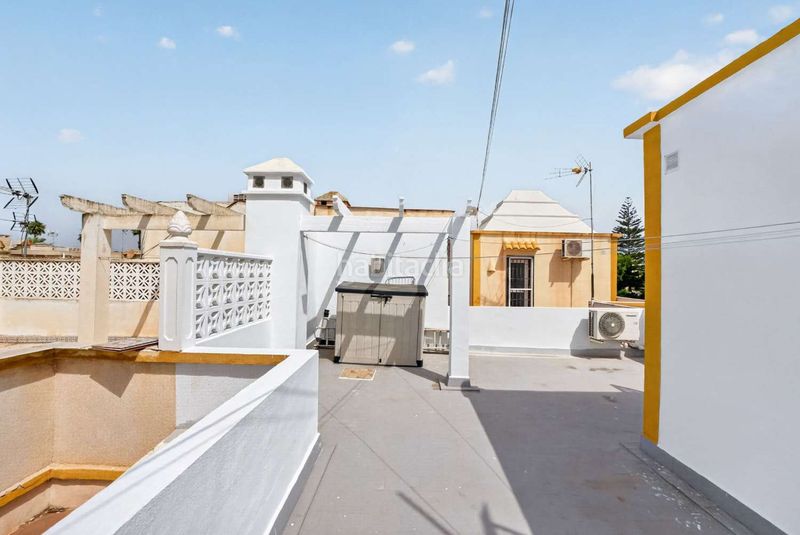 Foto f83c88e6-5029-4c1e-b783-bbb7af162d7f. Casa amb calefacció piscina a Zona Carrefour - Urbanizaciones Torrevieja