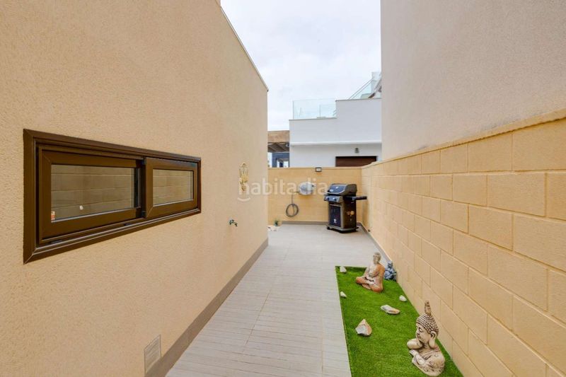 Foto 1440aa39-26a0-4794-a002-b9ad22082b2d. Chalet en Centro Rojales
