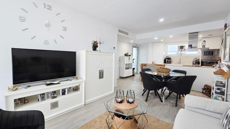 Foto be74bb0b-820f-4afb-81ce-1d889330e1c9. Apartament amb aparcament piscina a El Montgó Dénia