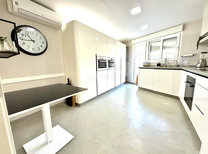 Foto 6ae9d9a5-cbd4-4ea0-93c6-e578d1495697. Penthouse with parking in Saladar Dénia