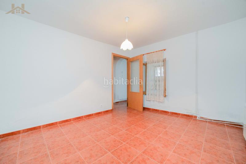 Foto a6d6ad0f-af4e-44c6-9db1-22dd0fb5cd92. Semi detached house with heating in Serranillos del Valle