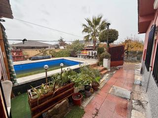 Lloguer Xalet a Carranque. Vivienda independiente con piscina y cuatro habitaciones