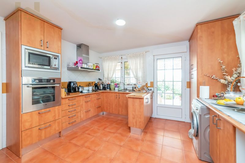 Foto 2fedbbf3-ff62-49a8-af8f-19c14f060754. Xalet amb calefacció aparcament piscina a Álamo (El)