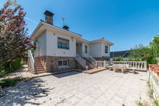 Chalet in Álamo (El). Chalet independiente en el álamo