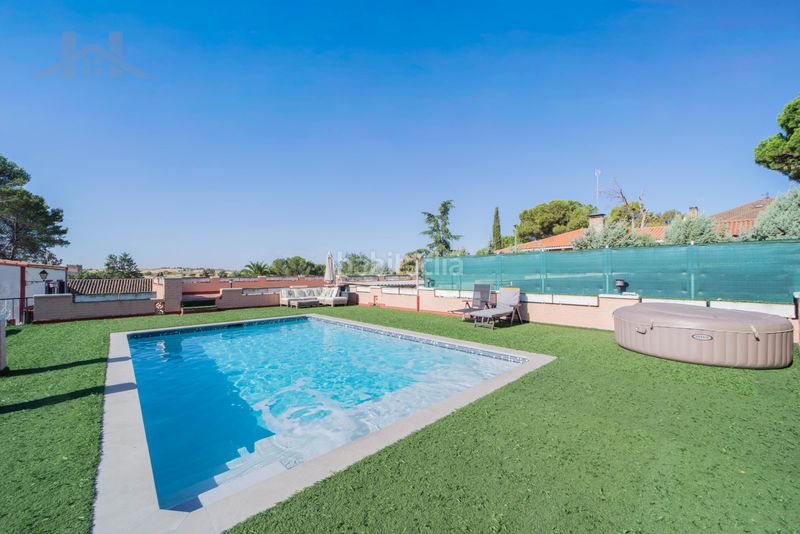 Foto b8c413f1-f7d5-4b3b-9cd4-ac140cf714f1. Casa amb xemeneia calefacció aparcament piscina a Batres