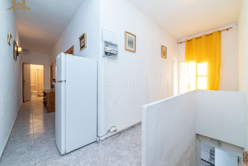 Foto c2797f07-a1f1-4a6a-bb9e-18a5628c0613. Casa adossada amb calefacció a Carranque