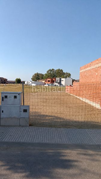 Foto af46f742-586e-4e1e-afc2-f60e17fafaff. Terreny residencial a Carranque
