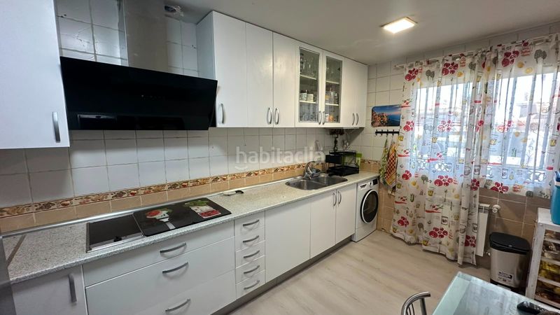 Foto 7e1b3e20-cdab-4fbe-85e7-2b147cc395ef. Chalet hermoso chalet independiente en Carranque