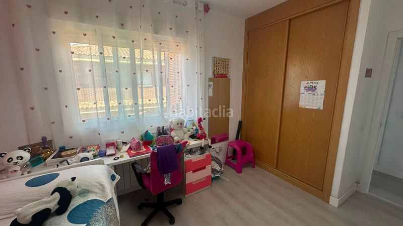 Foto d5ca6896-54c9-4e07-b10e-c98c7b60900f. Chalet hermoso chalet independiente en Carranque