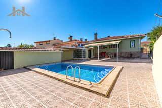 Doppelhaus in Álamo (El). Hogares el alamo presenta en exclusiva chalet pareado